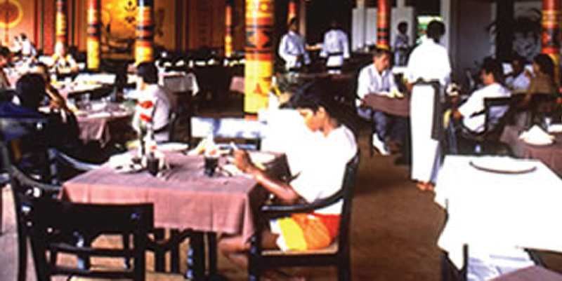 Hotel Hilltop Kandy Bagian luar foto