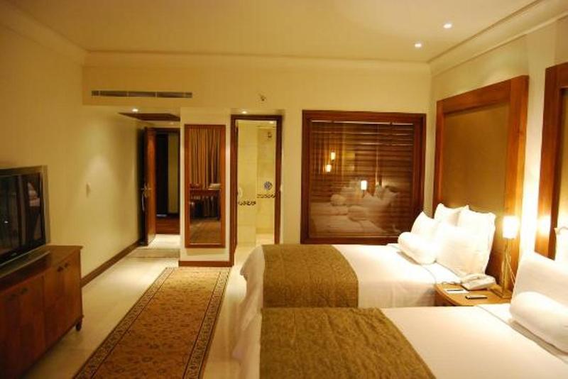 Hotel Hilltop Kandy Ruang foto