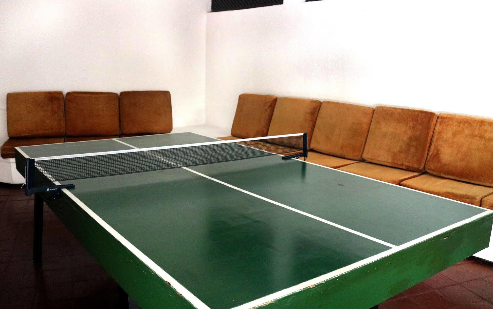 Hotel Hilltop Kandy Bagian luar foto
